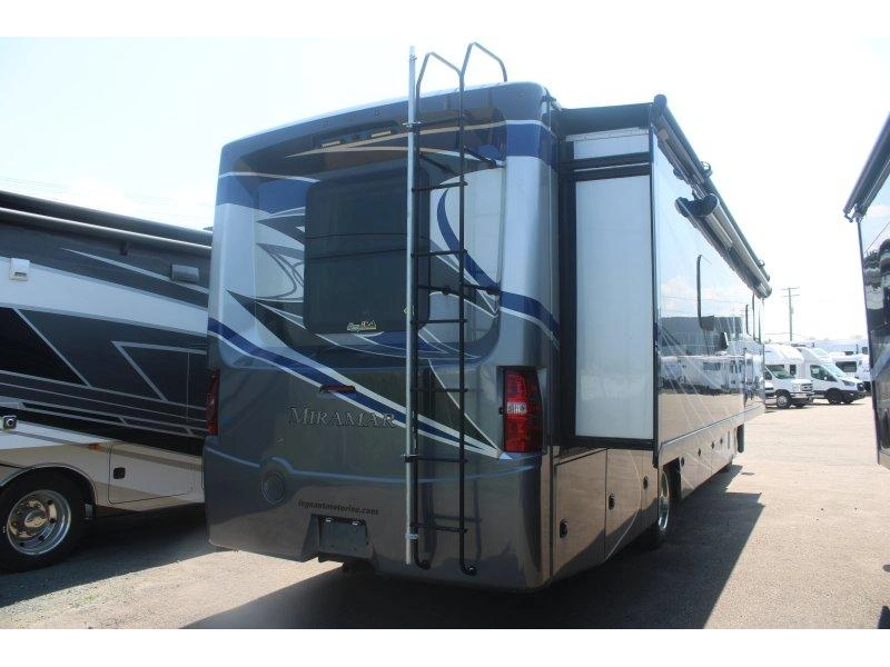 Thor Motor Coach Miramar 35.2 2022 alt
