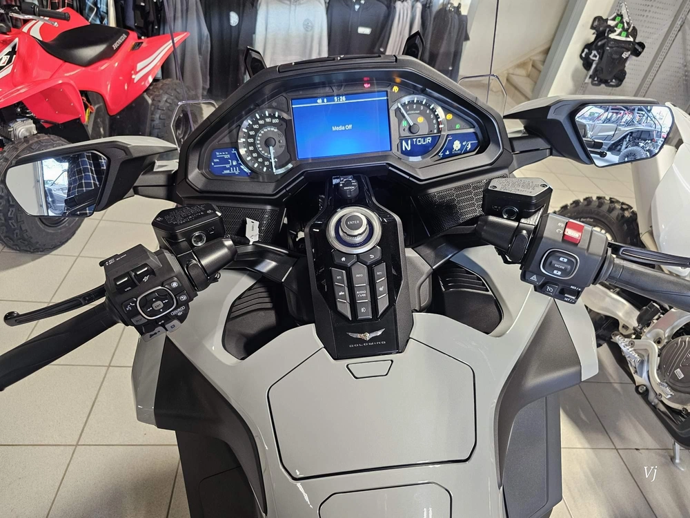 2026 Honda Gold Wing Tour Abs alt
