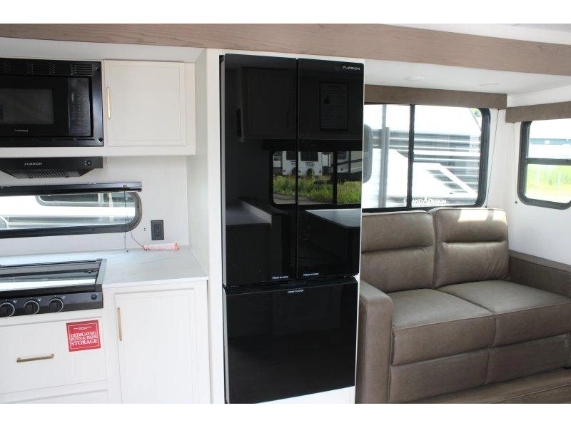 Grand Design Transcend 25mlx 2026 alt