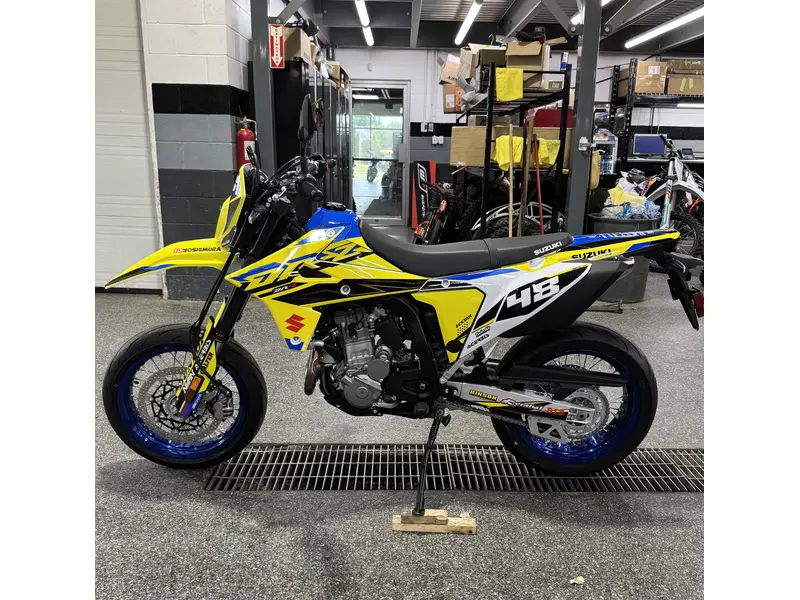 Suzuki DR-Z4SM 2025