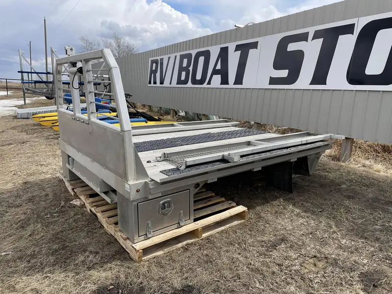 R&R Trailers 102" X 84" FLAT DECK 2017