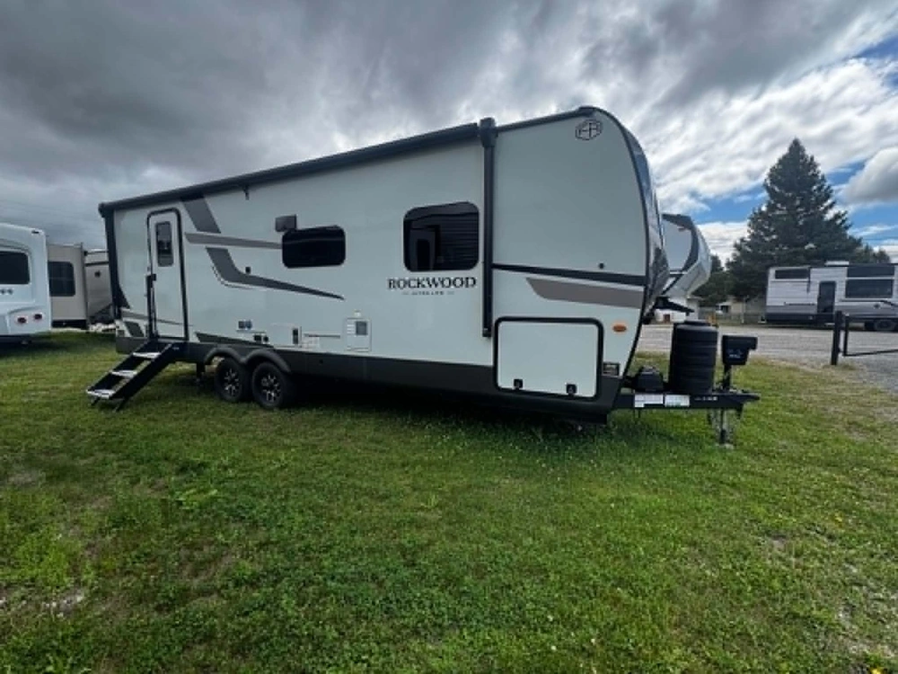 2026 Forest River Rockwood Ultra Lite 2606ws alt