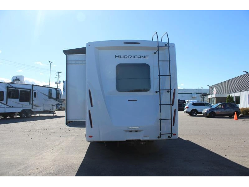 Thor Motor Coach Hurricane 29l 2026 alt