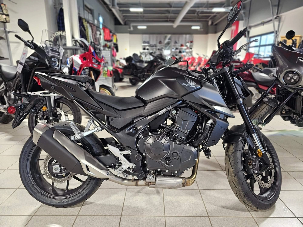 2025 Honda Cb750 Abs alt