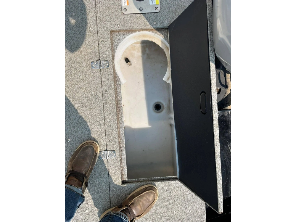 2018 Lund Boat Co 1775 Impact alt