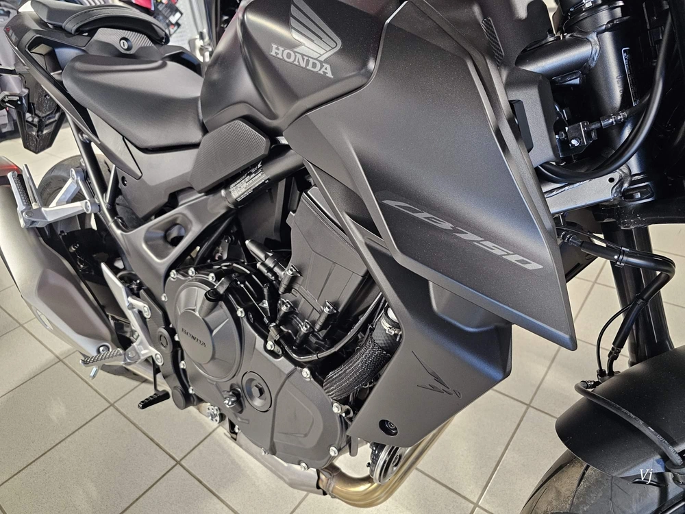 2025 Honda Cb750 Abs alt