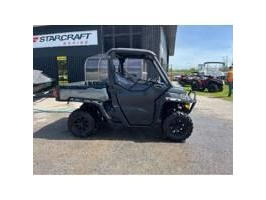 2024 Can-am Defender Xt Hd 7 With Half Doors And Poly Windshield alt