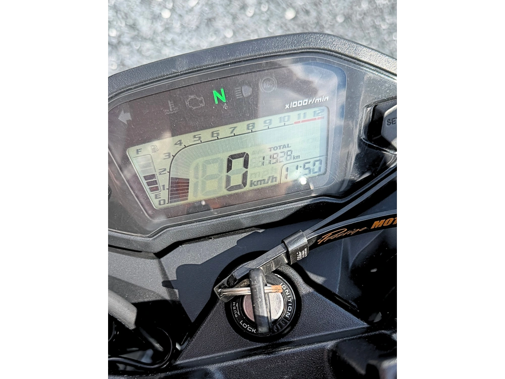 Honda Cb300 2015 alt