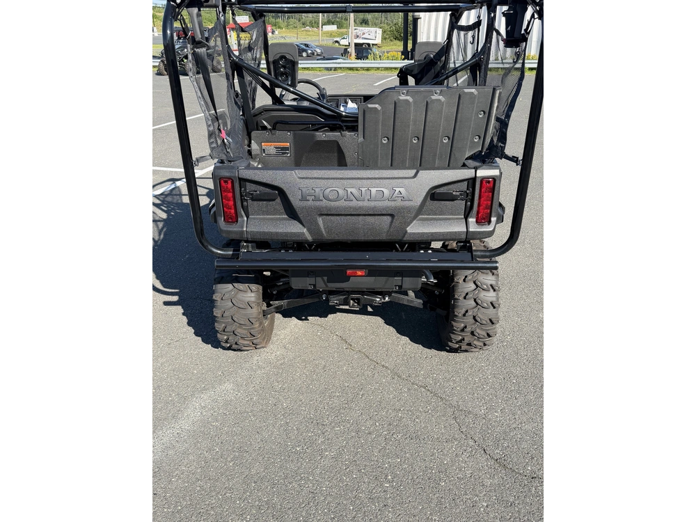 Honda Pioneer 1000 5p Deluxe 2025 alt
