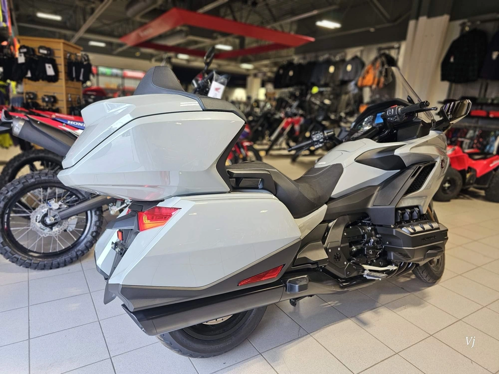 2026 Honda Gold Wing Tour Abs alt