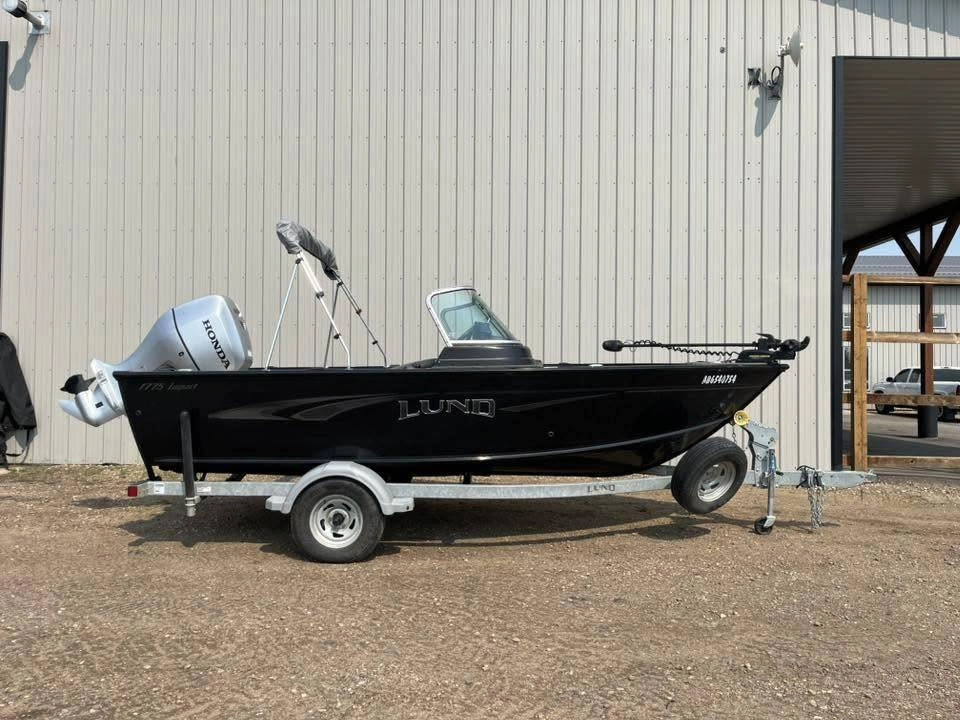 2018 Lund Boat Co 1775 Impact alt