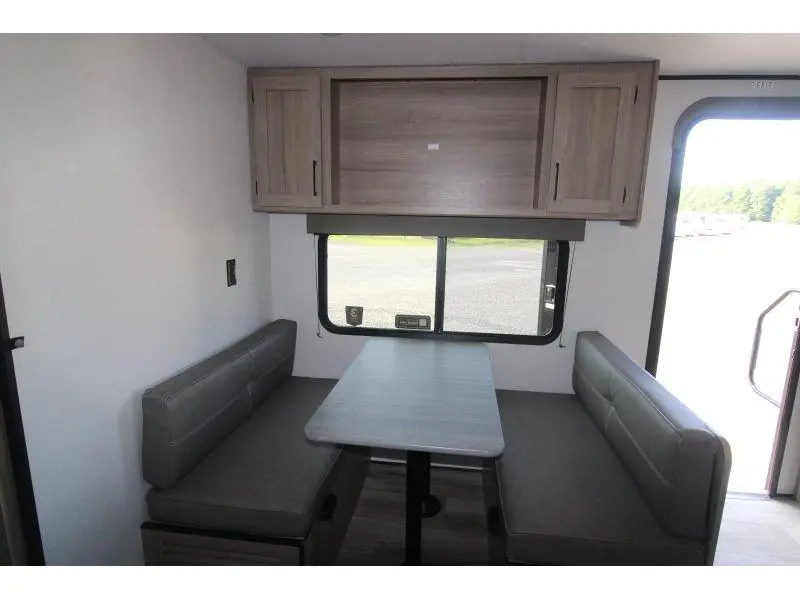 Keystone RV Coleman 2027