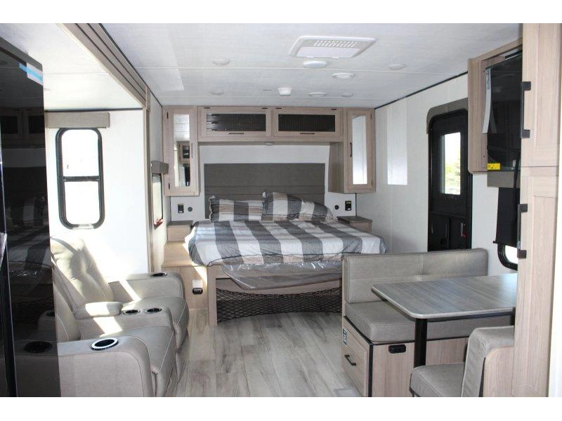 Keystone Rv Coleman 2115rk 2026 alt