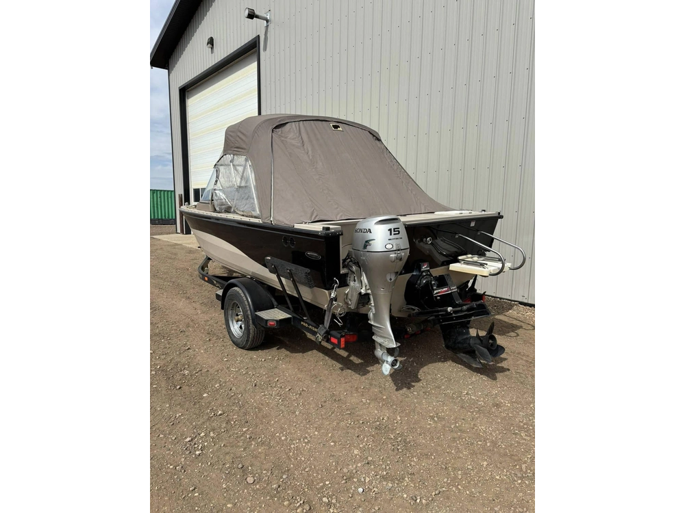 2003 Crestliner 1850 Sportfisher - 15hp Honda alt