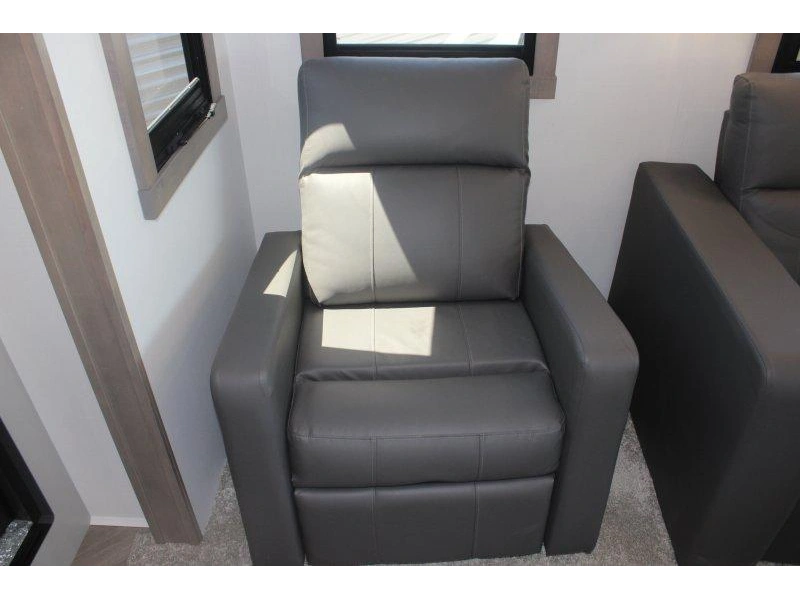 Jayco Precept 36h 2027 alt