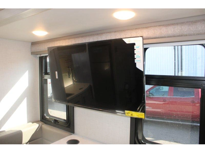 Thor Motor Coach Delano 24rw 2027 alt