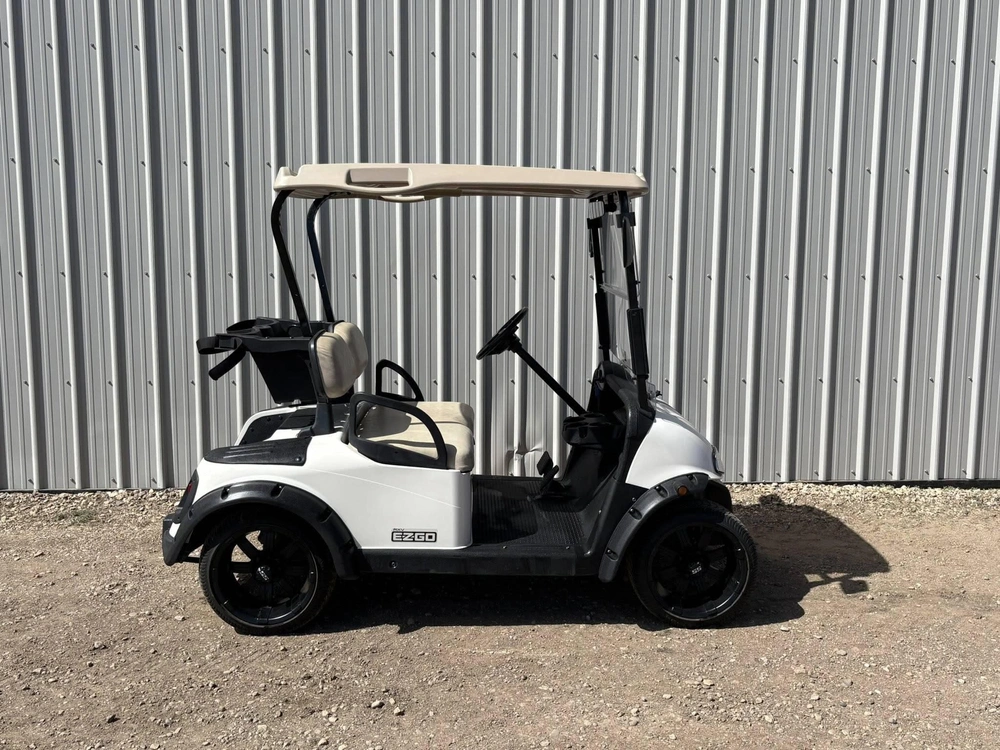 2016 E-z-go Rxv alt