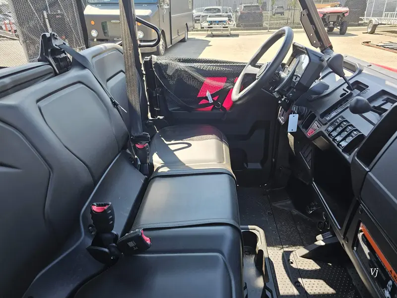 2026 Honda Pioneer 1000-5p Deluxe alt