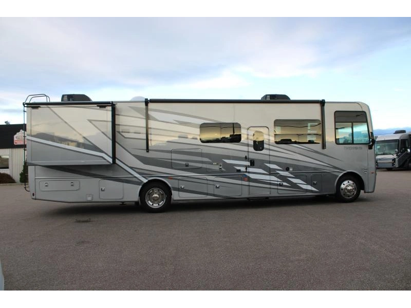 2025 Thor Motor Coach Indigo Dd35 alt