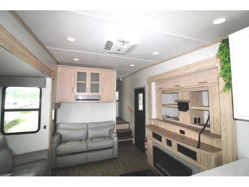 Alliance Avenue 33rks 2022 alt