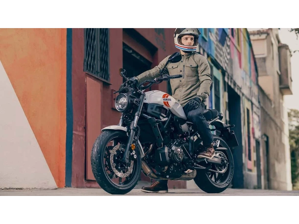 2025 Yamaha Xsr700 Heritage White alt