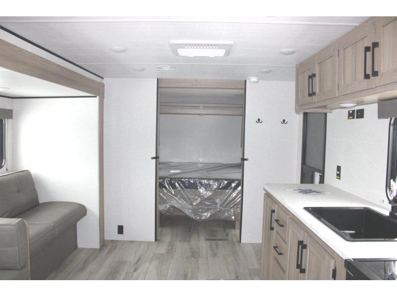 Keystone Rv Coleman 25b 2026 alt