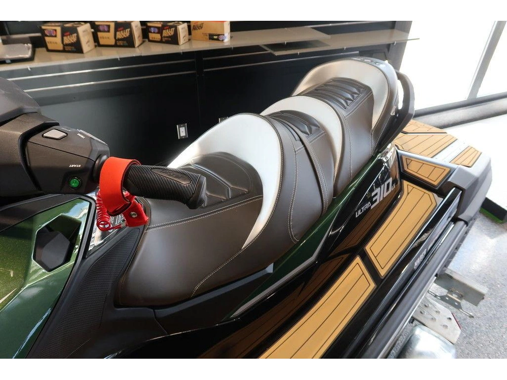 2025 Kawasaki Ultra 310lx alt
