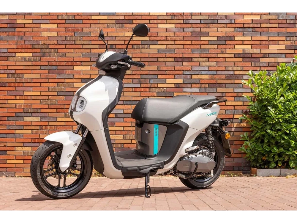 2025 Yamaha Neo's alt