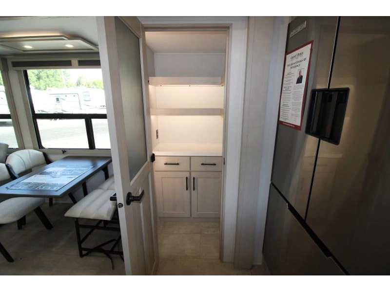 Grand Design Solitude 417kb 2026 alt