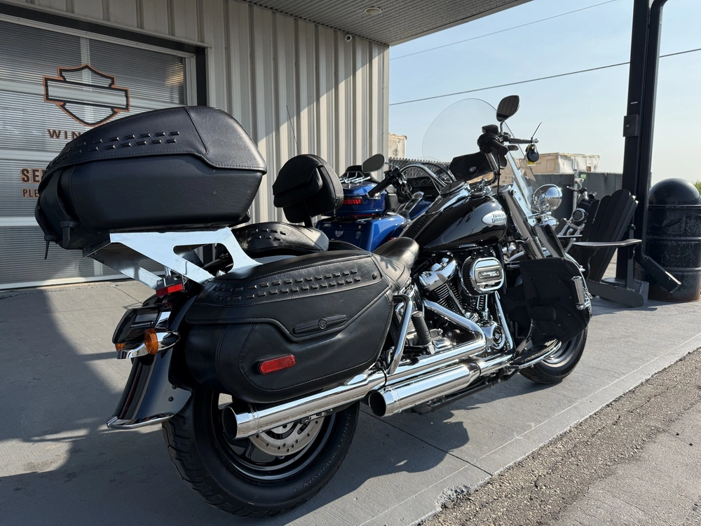 2022 Harley-davidson Flhcs-heritage Classic 114 alt