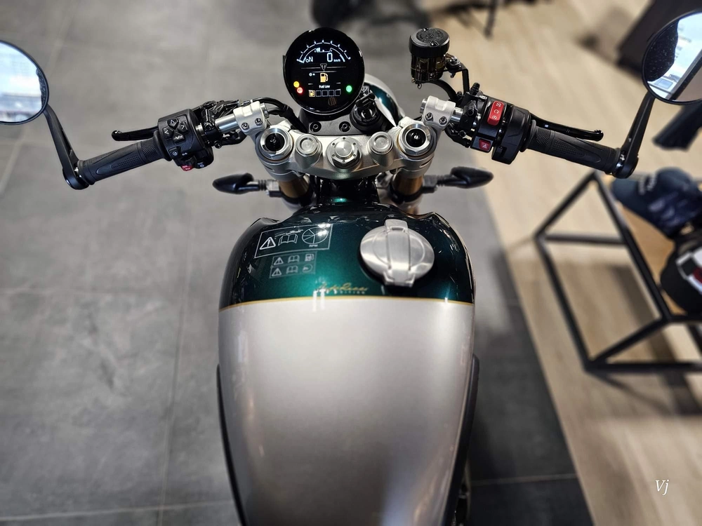 2027 Triumph Speed Twin 1200 Cafe Racer alt