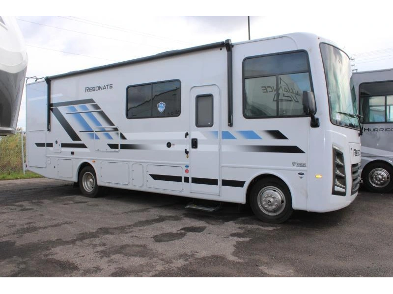 Thor Motor Coach Resonate 29d 2026 alt