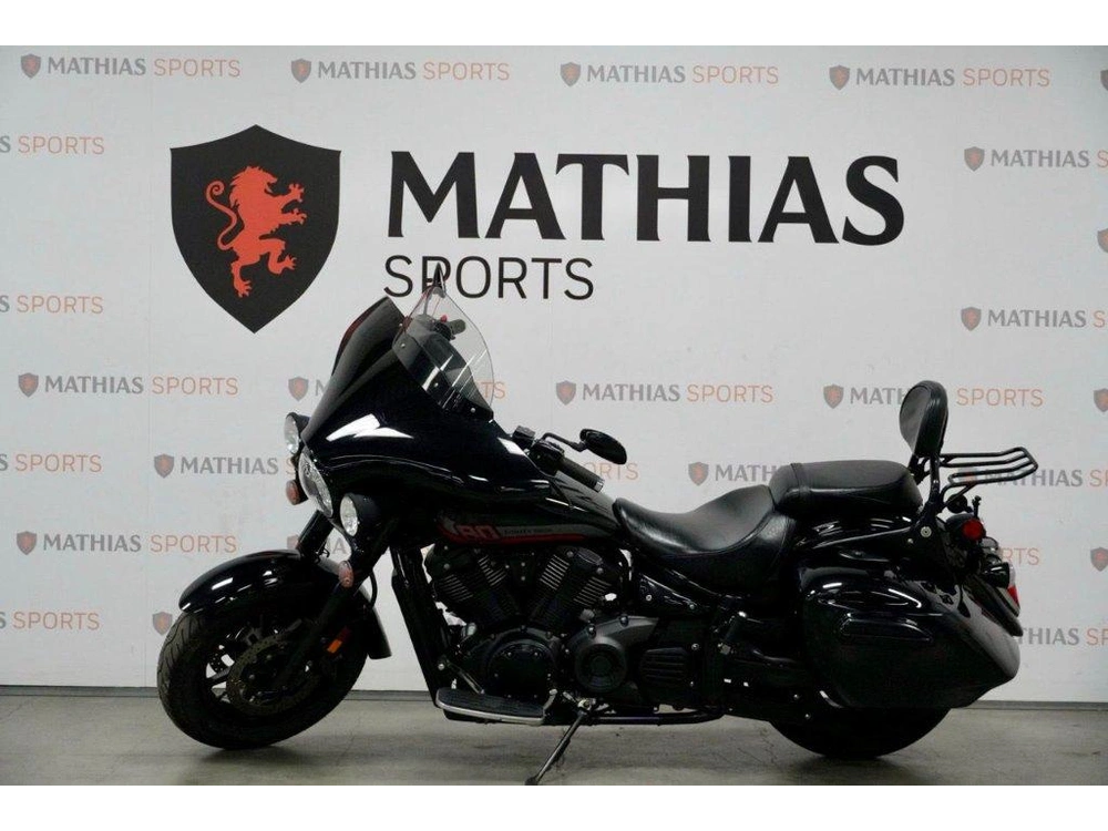 Yamaha V-star 1300 2017 alt