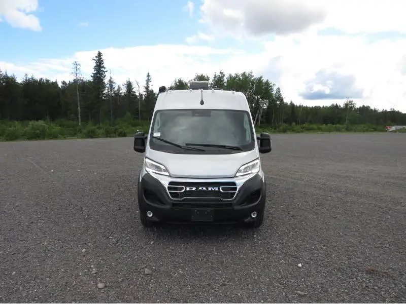 2027 Thor Motor Coach Tellaro