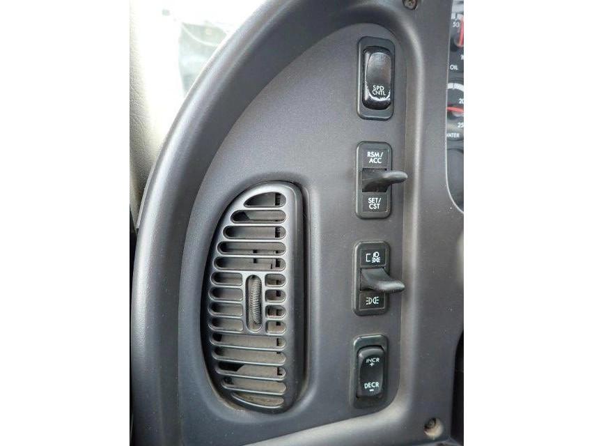 Freightliner M2-106 2013