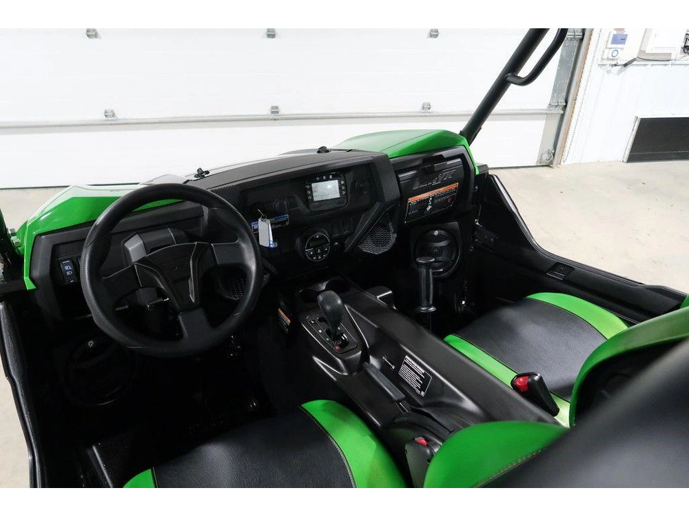 2025 Kawasaki Teryx4 S Se alt