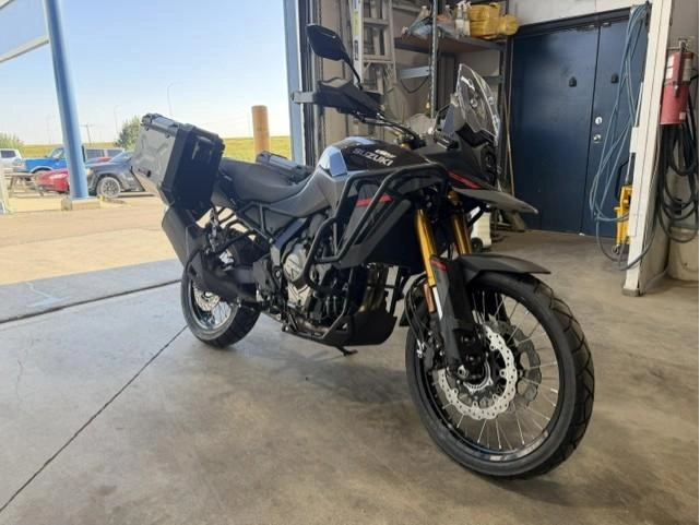 2026 Suzuki V-strom 800de alt
