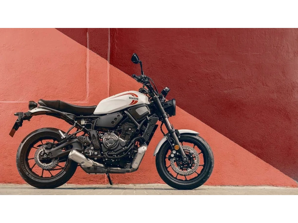 2025 Yamaha Xsr700 Heritage White alt
