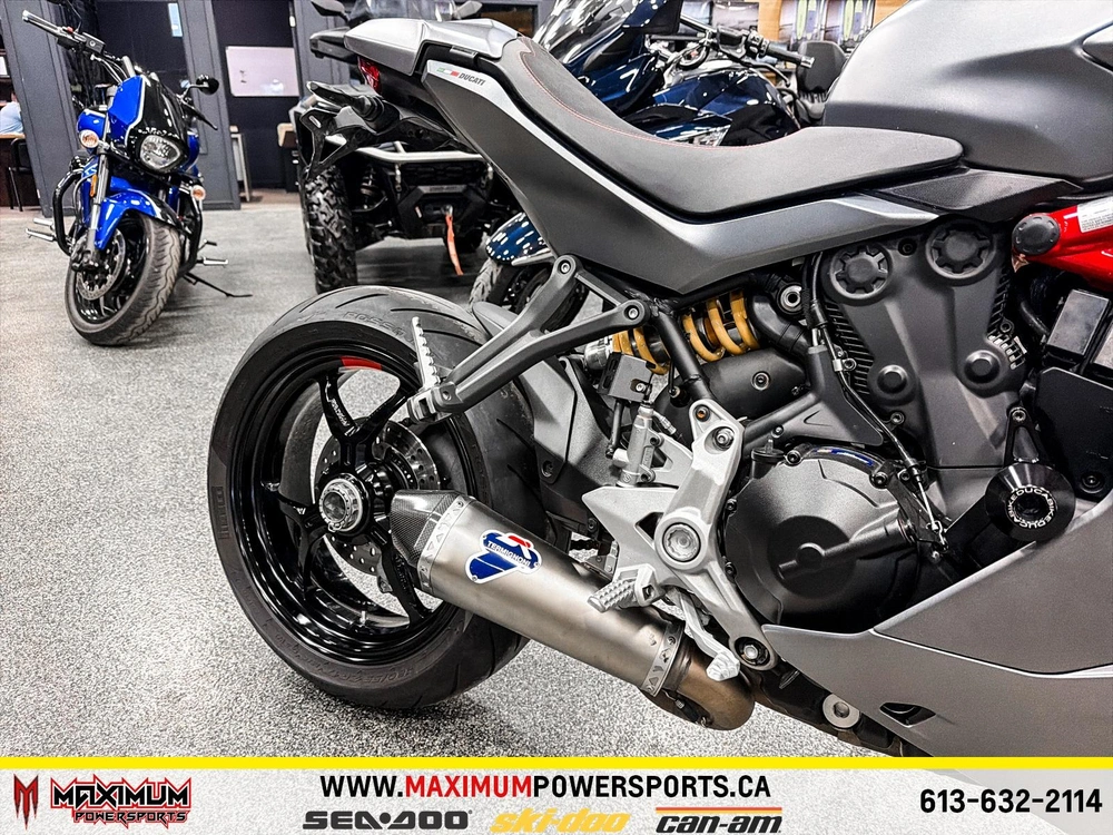 2019 Ducati Supersport alt