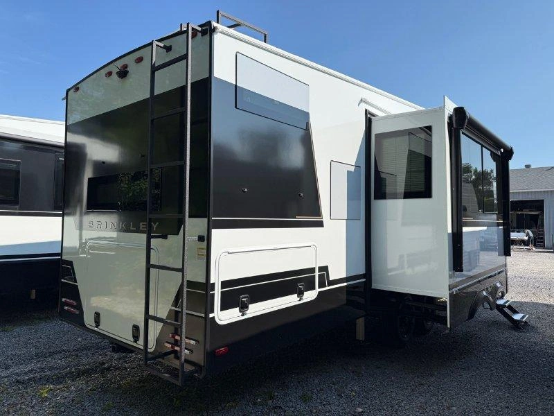 Brinkley Model Z Z3110 2027 alt