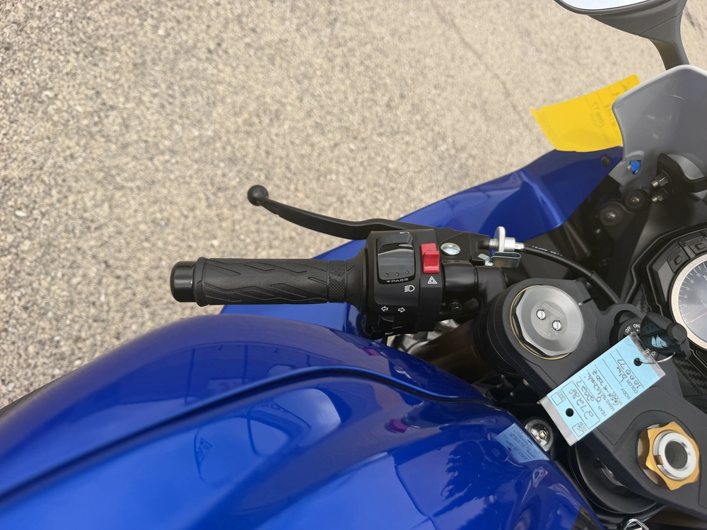 2027 Suzuki Gsx-r750z alt
