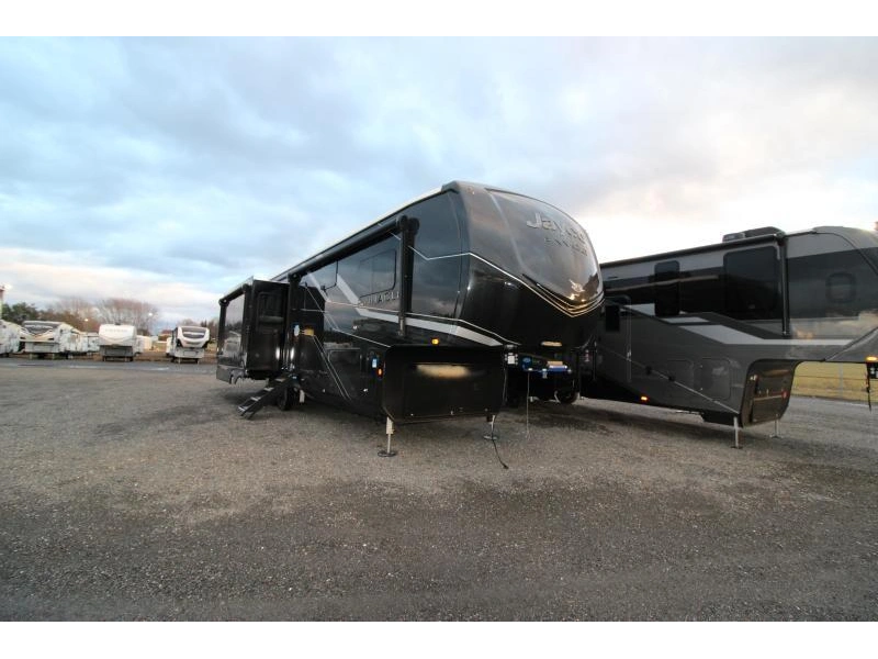 Jayco Pinnacle 38kpts 2026 alt