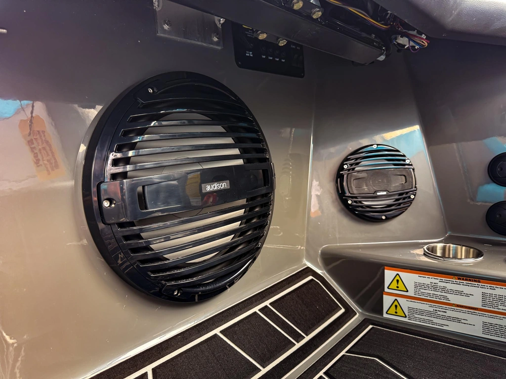 2027 Atx Surf Boats 22 Type-s alt