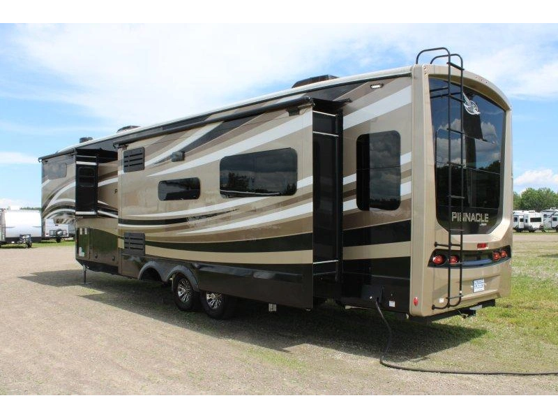 Jayco Pinnacle 36kpts 2022 alt