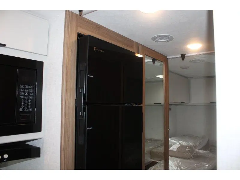 2027 Thor Motor Coach Four Winds 25Z