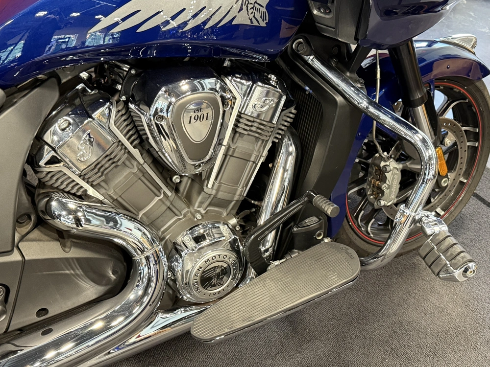 2020 Indian Motorcycle Challenger Limited alt