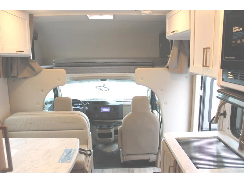 Thor Motor Coach Four Winds 22z 2026 alt