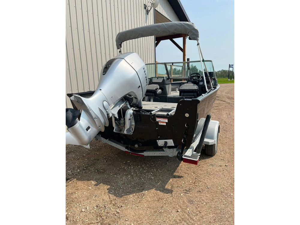 2018 Lund Boat Co 1775 Impact alt