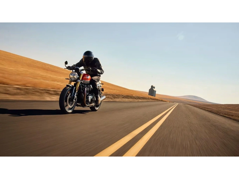 2025 Triumph Speed Twin alt