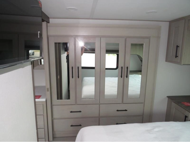 Grand Design Influence 2903rl 2026 alt